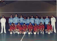 Après un déplacement à Lanvéoc-Pulmic, l'équipe de volley-ball<br/> gagna le championnat Marine en 1988