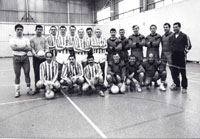 Une équipe de Volley-ball anciens (+ de 32 ans)<br/>qui gagna le championnat de la 3ème région Maritime